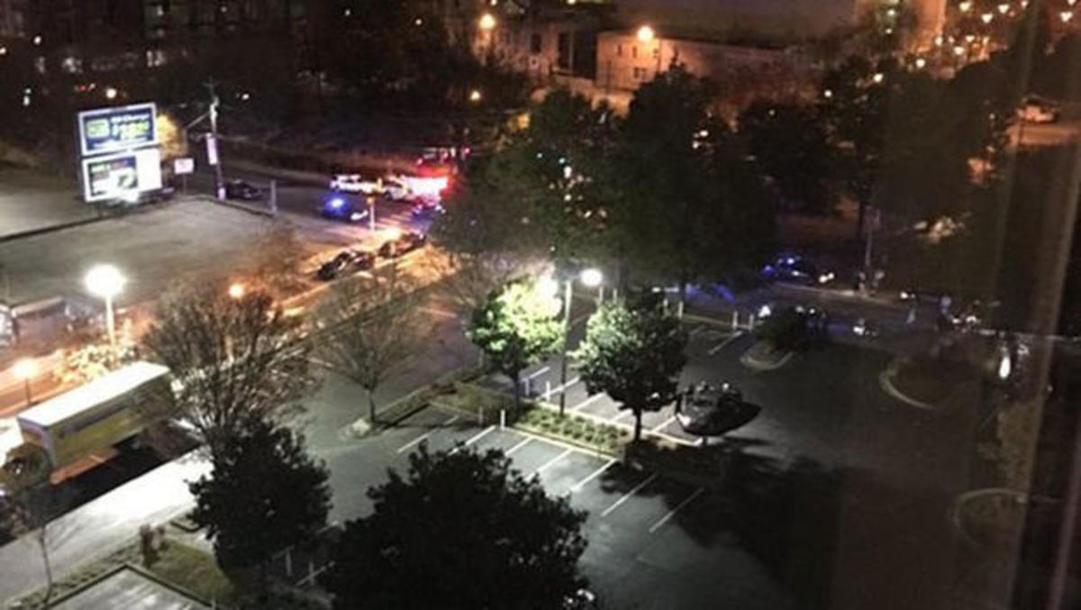 Τρόμος στην Ατλάντα! Ένοπλος άρχισε να πυροβολεί μέσα στο μετρό | Newsit.gr Τρόμος στην Ατλάντα! Ένοπλος άρχισε να πυροβολεί μέσα στο μετρό | Newsit.gr