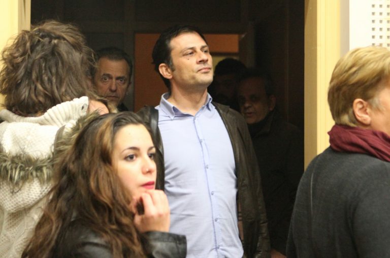 Δήμος Νέας Φιλαδέλφειας: “Χούλιγκανς αμαύρωσαν τον εορτασμό της εθνικής επετείου”