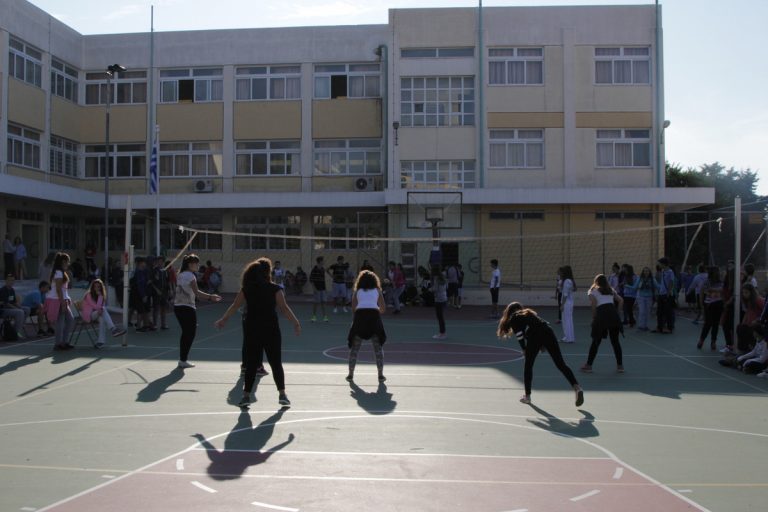 «Υγιεινός περίπατος» το γυμνάσιο! Απολυτήριο με 5 (με άριστα το 20)
