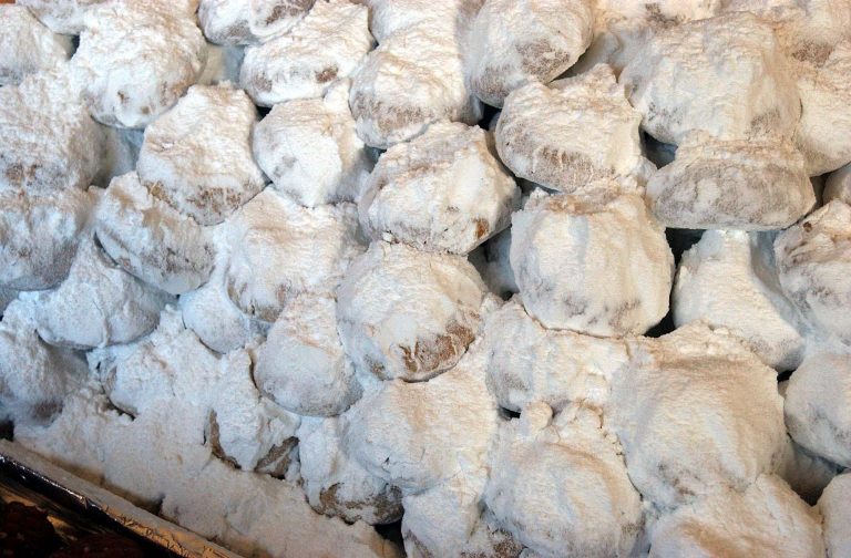 Μοίρασαν σε κηδεία κουραμπιέδες με…κοκαϊνη! | Newsit.gr Μοίρασαν σε κηδεία κουραμπιέδες με…κοκαϊνη! | Newsit.gr