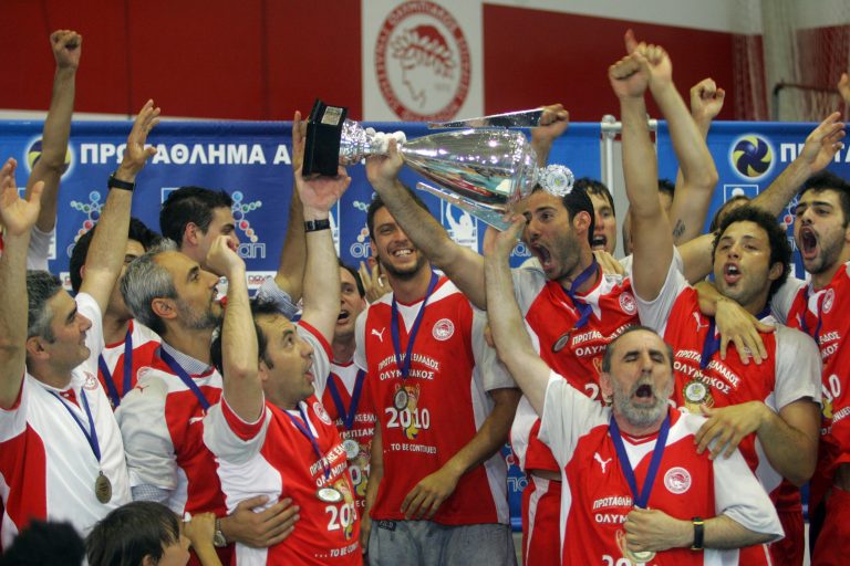 Πρωταθλητής ο Ολυμπιακός, 3-1 τον ΠΑΟ | Newsit.gr Πρωταθλητής ο Ολυμπιακός, 3-1 τον ΠΑΟ | Newsit.gr