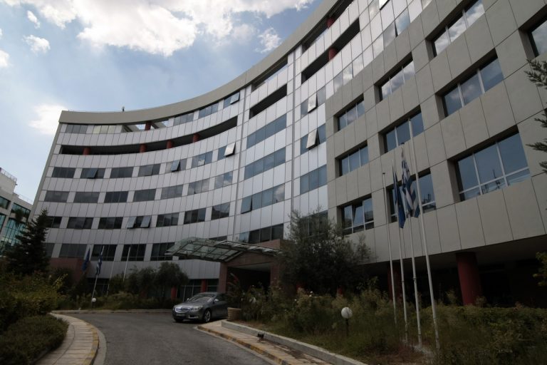 Τηλεοπτικές άδειες: Στον αέρα ο διαγωνισμός – Εκτός ο Καλογρίτσας, πρώτος επιλαχών ο Σαββίδης | Newsit.gr Τηλεοπτικές άδειες: Στον αέρα ο διαγωνισμός – Εκτός ο Καλογρίτσας, πρώτος επιλαχών ο Σαββίδης | Newsit.gr