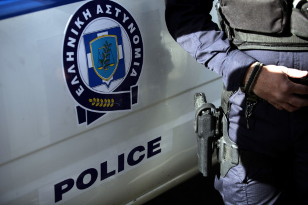 Κύκλωμα που νομιμοποιούσε γυναίκες από ανατολικές χώρες – Σε διαθεσιμότητα ο εμπλεκόμενος αστυνομικός