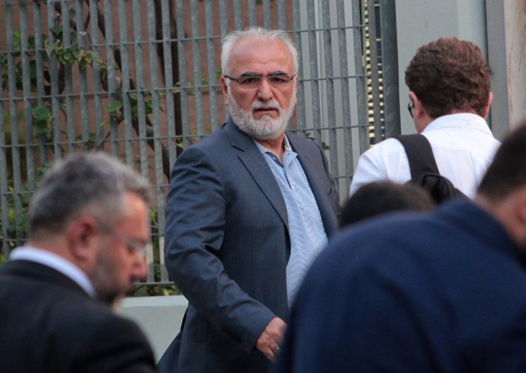 Κυβέρνηση για τηλεοπτικές άδειες: Πάμε στον επόμενο! Πως θα γίνει διαδικασία μετά την αποχώρηση Καλογρίτσα | Newsit.gr Κυβέρνηση για τηλεοπτικές άδειες: Πάμε στον επόμενο! Πως θα γίνει διαδικασία μετά την αποχώρηση Καλογρίτσα | Newsit.gr