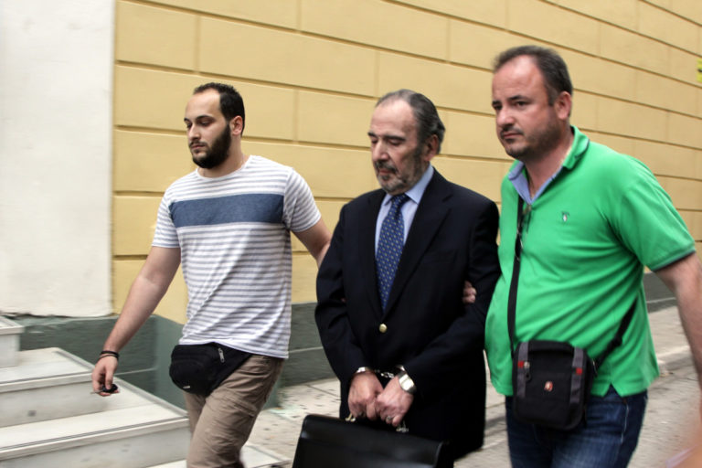 Την επόμενη Πέμπτη ο Μαρτίνης στην εξεταστική της Βουλής | Newsit.gr Την επόμενη Πέμπτη ο Μαρτίνης στην εξεταστική της Βουλής | Newsit.gr