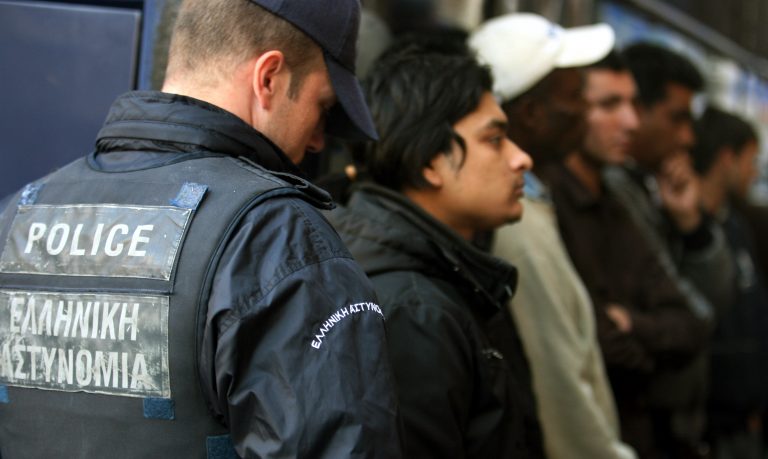 Ποιός είναι ο αριθμός των μεταναστών νόμιμων και μη στην Ελλάδα | Newsit.gr Ποιός είναι ο αριθμός των μεταναστών νόμιμων και μη στην Ελλάδα | Newsit.gr