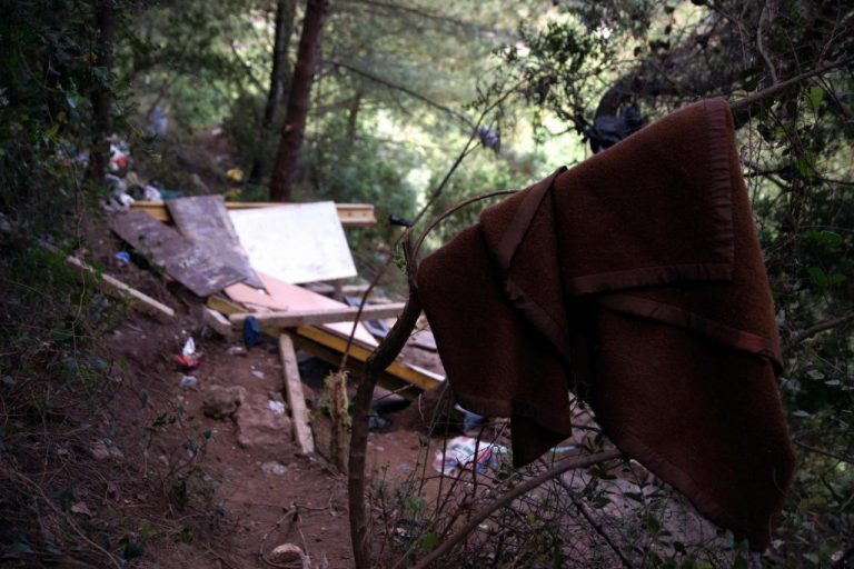 Νέες διαδρομές βρίσκουν οι διακινητές για να περνούν τους παράνομους μετανάστες στην Ελλάδα