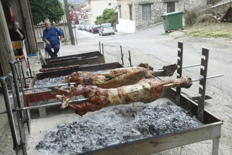 Δώρο Πάσχα 2017: Πότε καταβάλλεται και πώς να το υπολογίσετε | Newsit.gr Δώρο Πάσχα 2017: Πότε καταβάλλεται και πώς να το υπολογίσετε | Newsit.gr