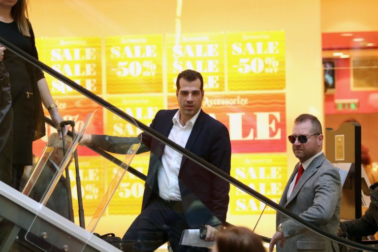 Θάνος Πλεύρης: Κρίσιμη παραμένει η κατάσταση της υγείας του | Newsit.gr Θάνος Πλεύρης: Κρίσιμη παραμένει η κατάσταση της υγείας του | Newsit.gr