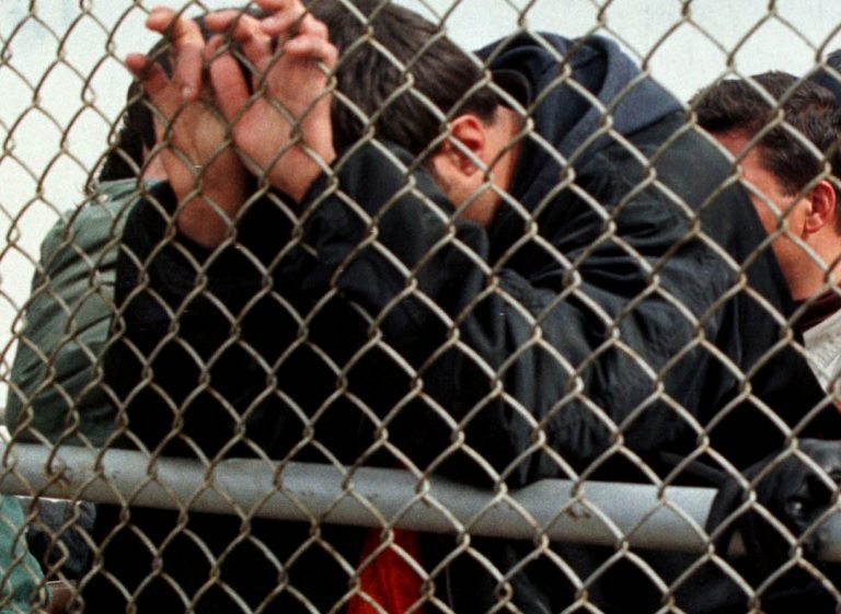 Έφυγαν οι πρώτοι 177 πρόσφυγες που θα επανενωθούν με τις οικογένειές τους | Newsit.gr Έφυγαν οι πρώτοι 177 πρόσφυγες που θα επανενωθούν με τις οικογένειές τους | Newsit.gr