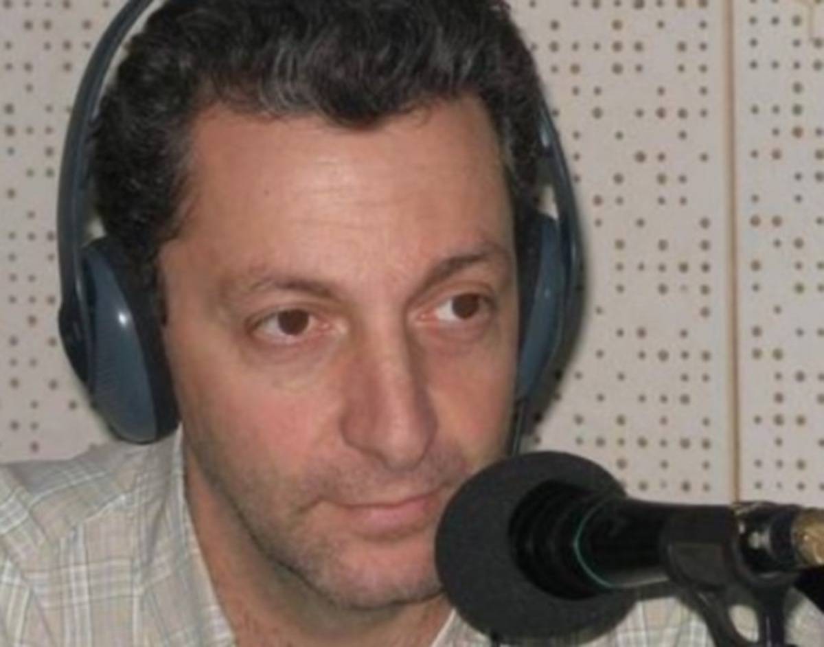 Ρόδος: Έσπασαν το κεφάλι του Κώστα Σαμιωτάκη – Πανικός κατά τη διάρκεια συναυλίας (Φωτό)!
