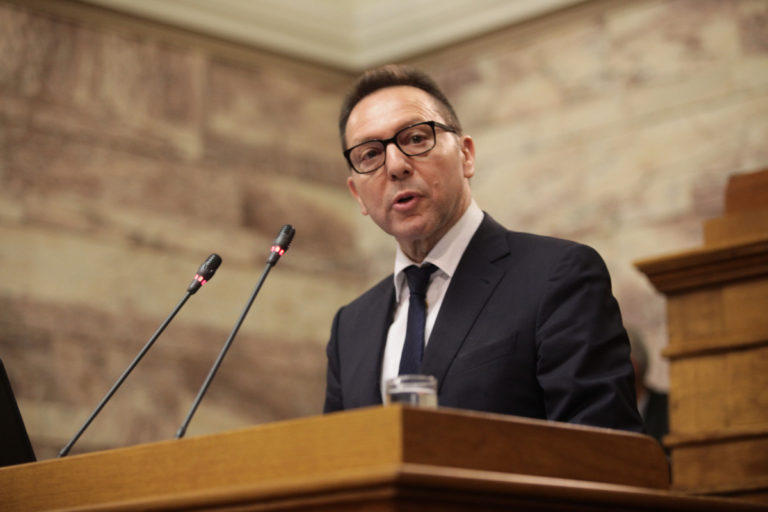 Στουρνάρας: Η αποχώρηση του ΔΝΤ ο μεγαλύτερος κίνδυνος για την οικονομία