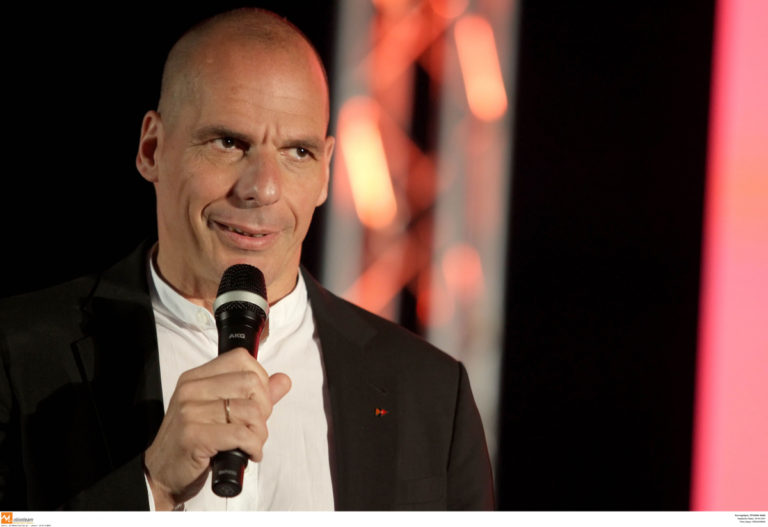 Ανοιχτή επιστολή Βαρουφάκη στην Τερέζα Μέι: Άκου και μάθε από την ελληνική τραγωδία! | Newsit.gr Ανοιχτή επιστολή Βαρουφάκη στην Τερέζα Μέι: Άκου και μάθε από την ελληνική τραγωδία! | Newsit.gr