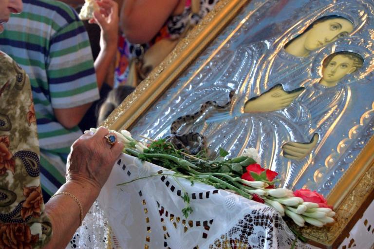 Δεκαπενταύγουστος: Τι γιορτάζουμε ανήμερα της Παναγίας | Newsit.gr Δεκαπενταύγουστος: Τι γιορτάζουμε ανήμερα της Παναγίας | Newsit.gr