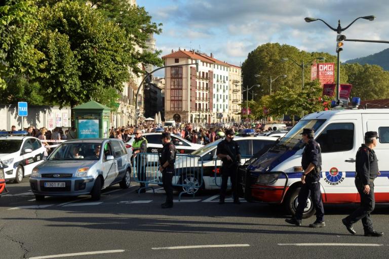 Βαρκελώνη: Το αυτοκίνητο που σκότωσε μια γυναίκα είχε «συλληφθεί» στο Παρίσι να τρέχει μανιωδώς | Newsit.gr Βαρκελώνη: Το αυτοκίνητο που σκότωσε μια γυναίκα είχε «συλληφθεί» στο Παρίσι να τρέχει μανιωδώς | Newsit.gr