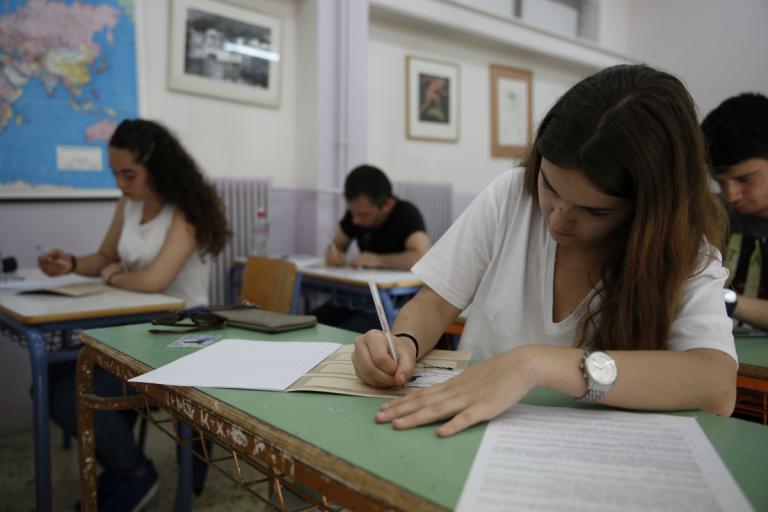 «Νέο λύκειο» από Σεπτέμβρη – Ξεχνιέται η κατάργηση των Πανελλαδικών