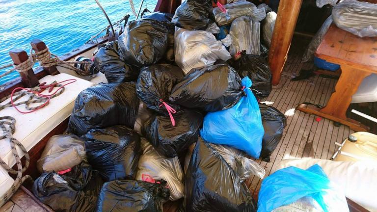 700 κιλά κάνναβης σε ιστιοφόρο στη Νίσυρο! | Newsit.gr 700 κιλά κάνναβης σε ιστιοφόρο στη Νίσυρο! | Newsit.gr