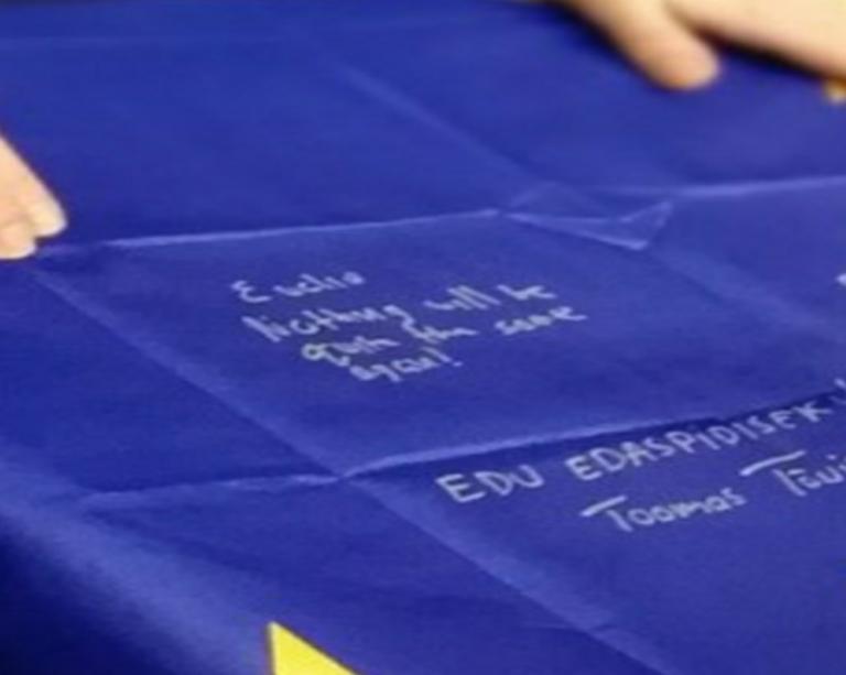 Eurogroup: Τσακαλώτος… αφιερώνει στον Βόλφγκανγκ Σόιμπλε!