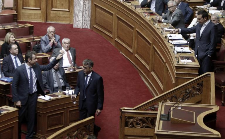Τσακωμός Τσίπρα – Μητσοτάκη για… εξωγήινους και Καμμένο! | Newsit.gr Τσακωμός Τσίπρα – Μητσοτάκη για… εξωγήινους και Καμμένο! | Newsit.gr