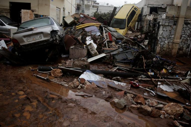Δυτική Αττική: Ανασύρθηκε η σορός άνδρα – Οι νεκροί έφτασαν τους 16! Αγωνία για τους 4 αγνοούμενους | Newsit.gr Δυτική Αττική: Ανασύρθηκε η σορός άνδρα – Οι νεκροί έφτασαν τους 16! Αγωνία για τους 4 αγνοούμενους | Newsit.gr