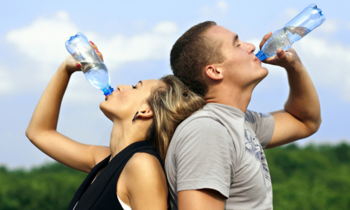 Πόσο νερό πρέπει να πίνετε ανάλογα με το βάρος σας | Newsit.gr