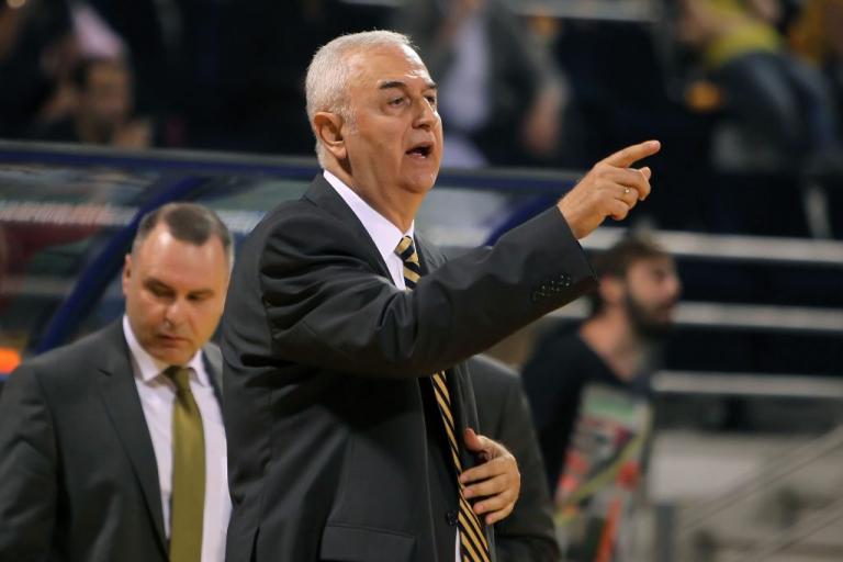 ΑΕΚ: «Δεν ψάχνουμε προπονητή, δεν είναι υπηρεσιακός ο Σάκοτα»