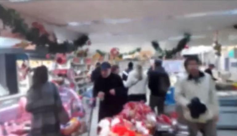 Ρουβίκωνας: «Ντου» σε σούπερ μάρκετ στα Πετράλωνα | Newsit.gr Ρουβίκωνας: «Ντου» σε σούπερ μάρκετ στα Πετράλωνα | Newsit.gr
