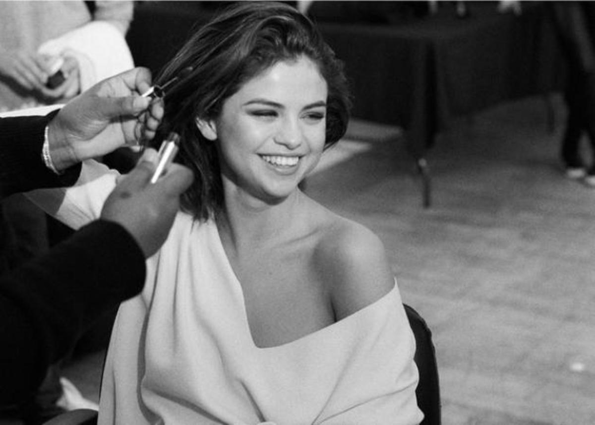 Η Selena Gomez σε ρόλο μοντέλου! Δες τη φωτογράφιση που έκανε για γνωστό brand