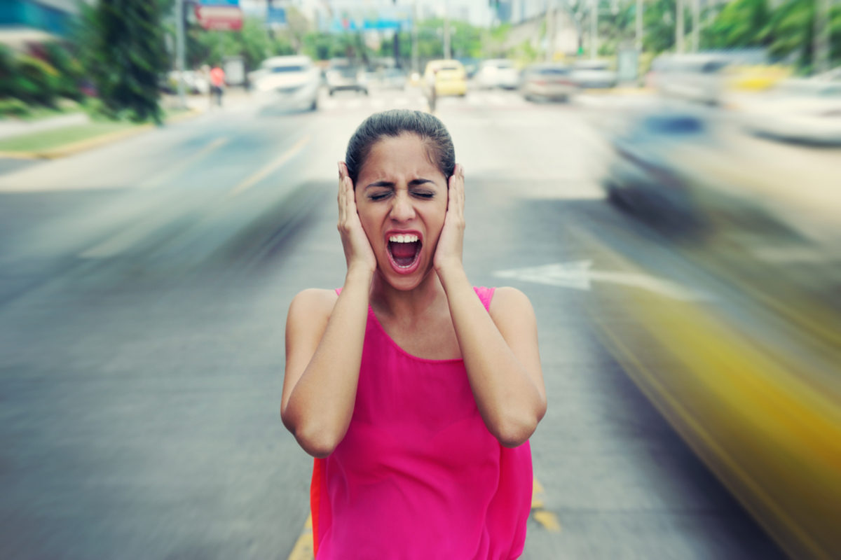 Άγχος και στρες μέσα στην ημέρα: Πώς να το μειώσετε σε 4 βήματα