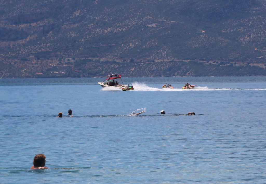 «Τα μπάνια του λαού» δε φέρνουν καταλαγή…