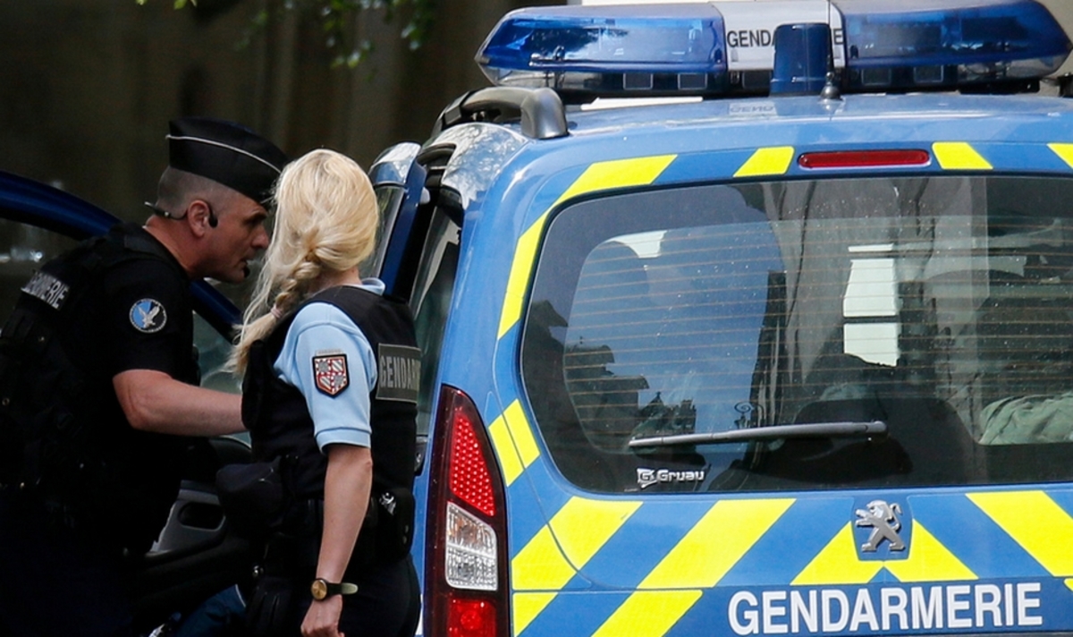 Συναγερμός στις γαλλικές αρχές! Αυτοκίνητο γεμάτο φιάλες υγραερίου κοντά στη Λιόν