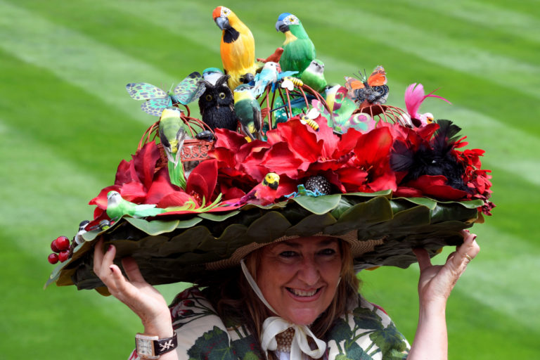 Ascot: Ξεπέρασαν τον εαυτό τους φέτος στο φεστιβάλ κακόγουστων καπέλων [pics]