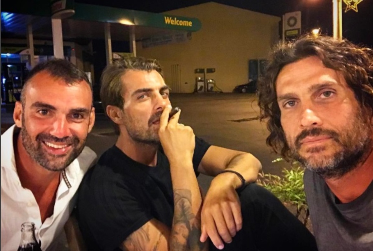 Ενοχλημένος ο Κώστας Κοκκινάκης με τα σχόλια για τη φωτογραφία με Χούτο – Χανταμπάκη! Η απάντηση για το βενζινάδικο…