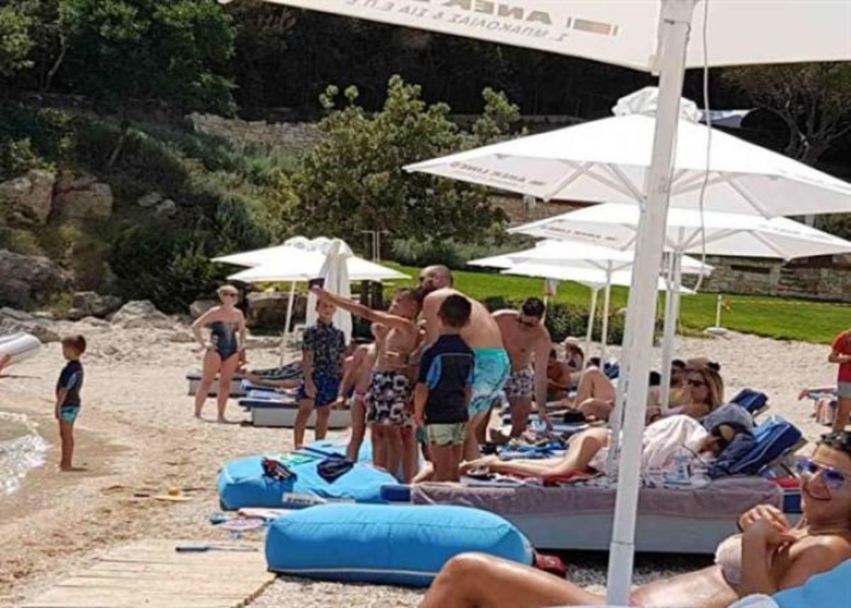 Με την οικογένειά του στα Σύβοτα ο Σπανούλης [pics]