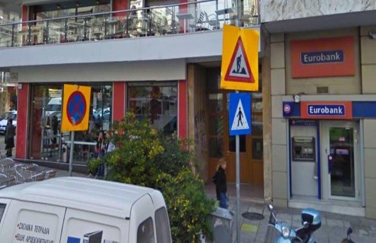 Το μπαλκόνι από όπου έπεσε - Φωτογραφία από Google