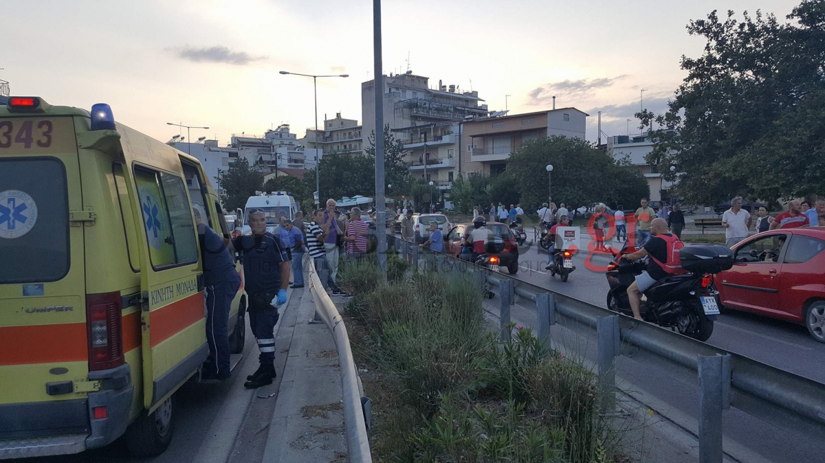 Σοβαρό τροχαίο στην Πάτρα – Χτύπησε με το κεφάλι στις μπάρες! [vids]