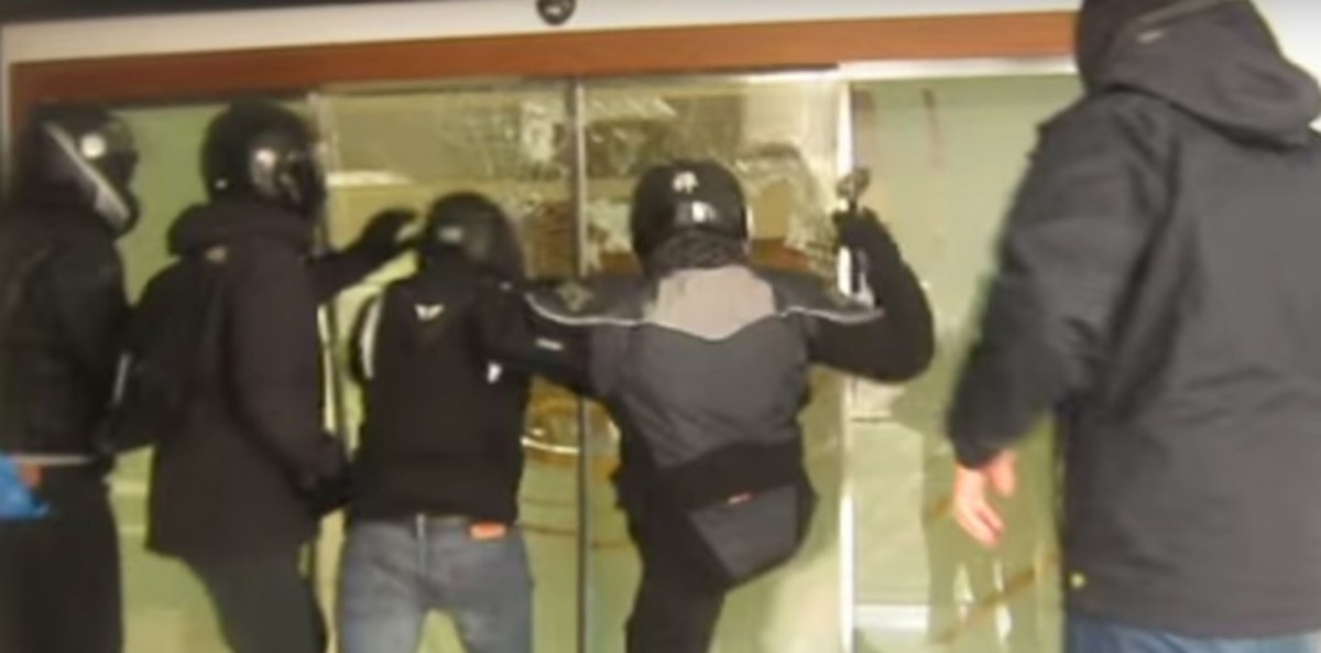 Ντοκουμέντο επίθεσης στον Τειρεσία