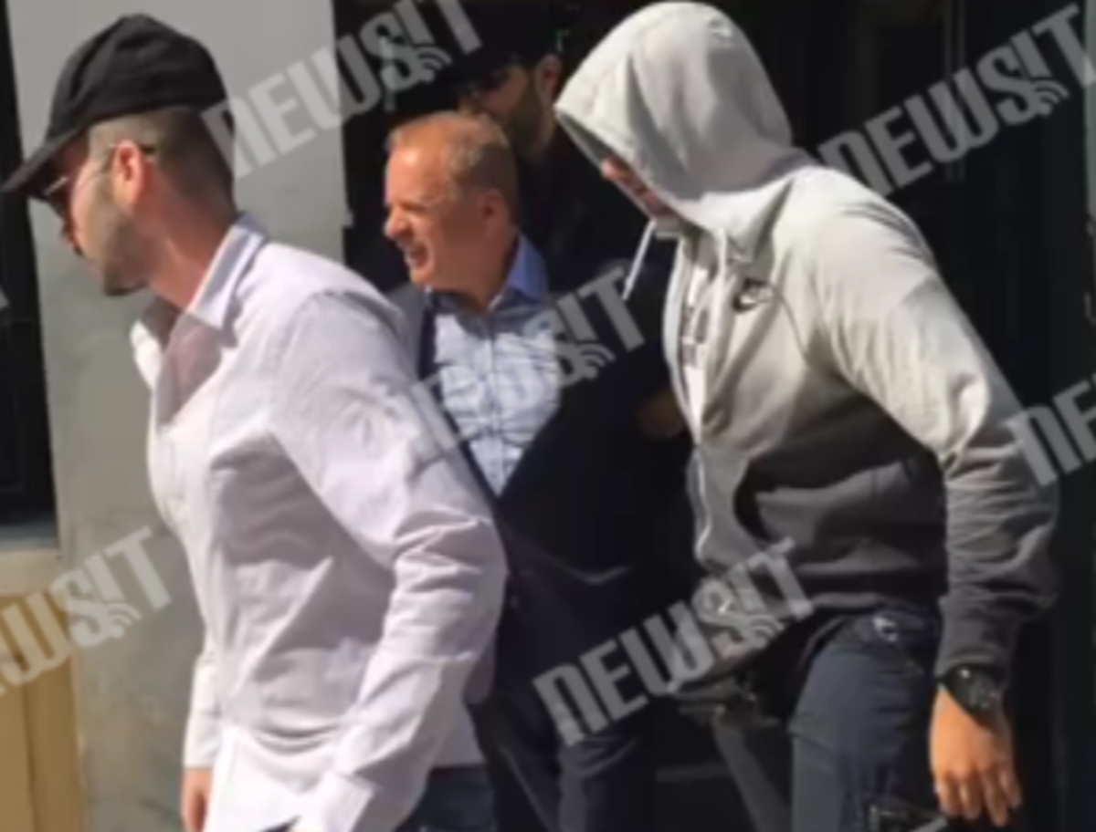 Επιχειρηματίας Λιακουνάκος στον ανακριτή