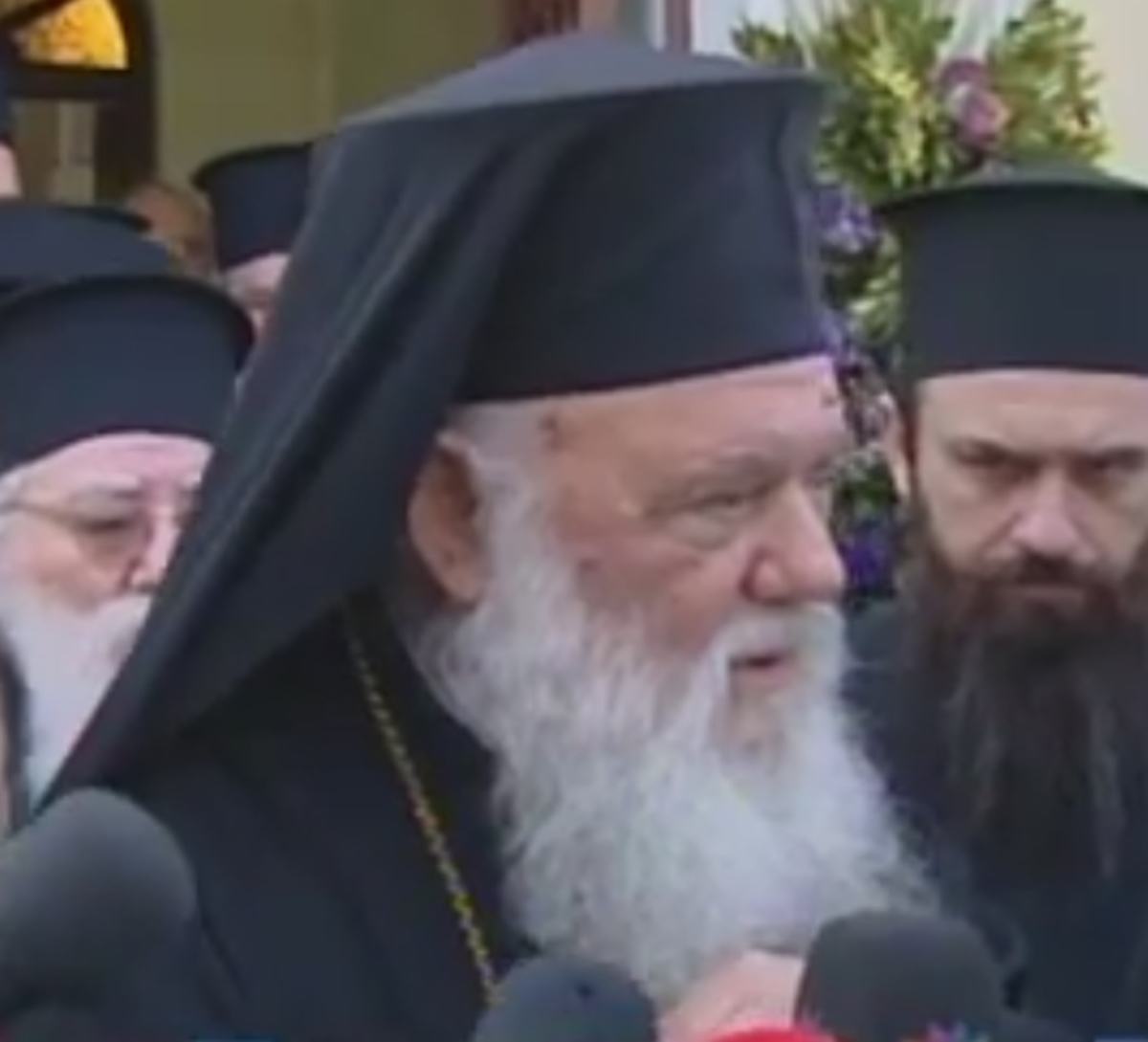 Αρχιεπίσκοπος Ιερώνυμος για Φίλη