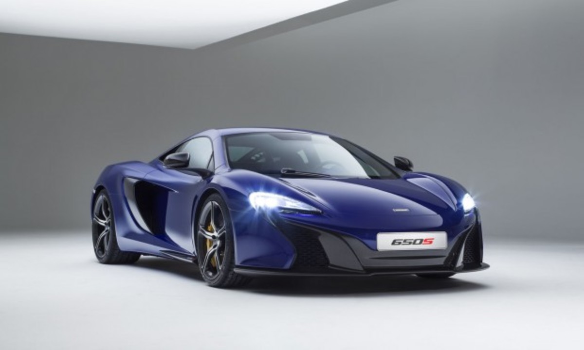 Παρουσιάστηκε και επίσημα η νέα McLaren 650S