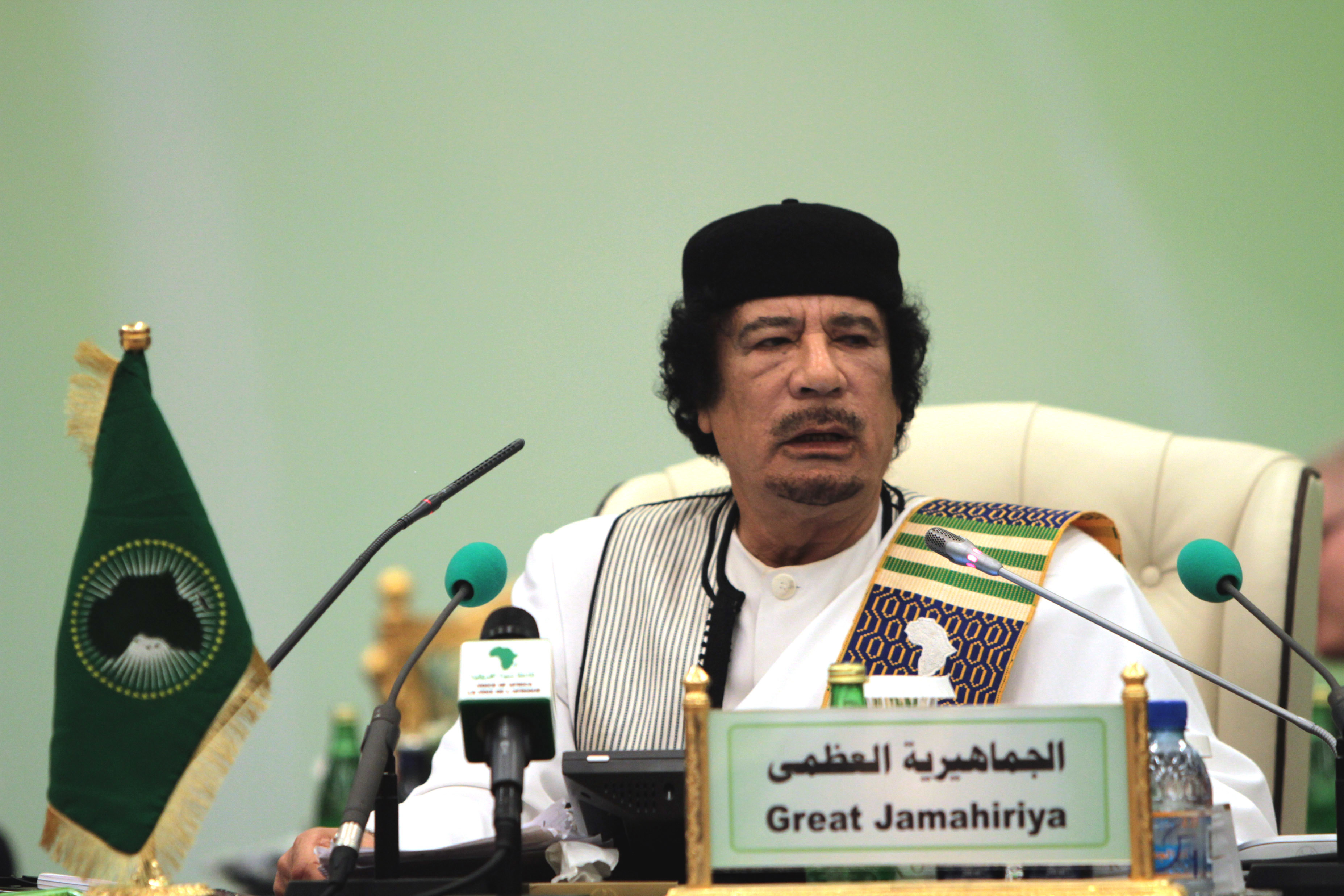 ΟΗΕ:”Απροσδιόριστες” οι συνθήκες θανάτου του Καντάφι και του γιου του