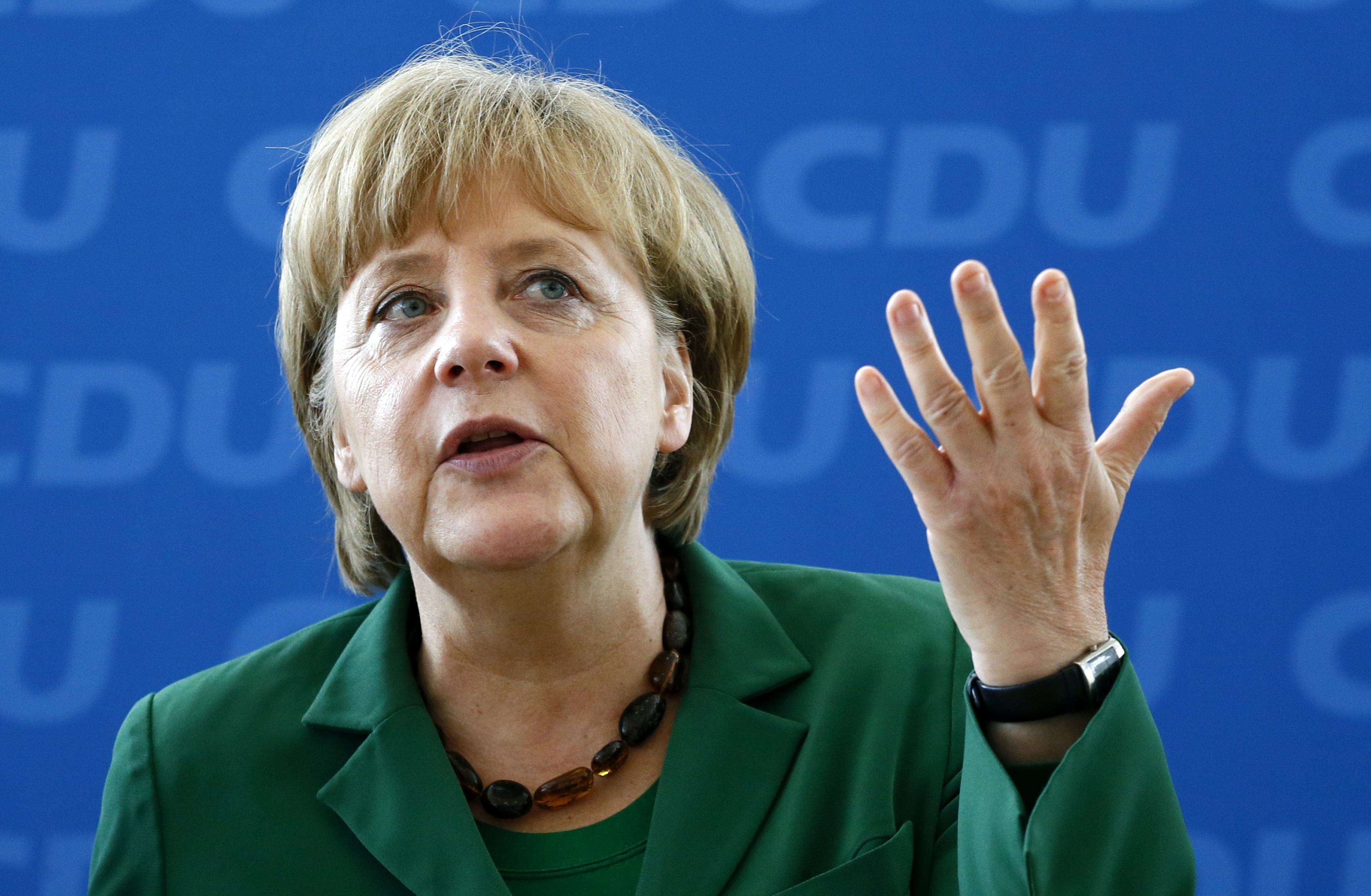 Spiegel: Η Μέρκελ ζήτησε δημοψήφισμα στην Ελλάδα- Το είχε θέσει και ο Σόιμπλε στο Eurogroup