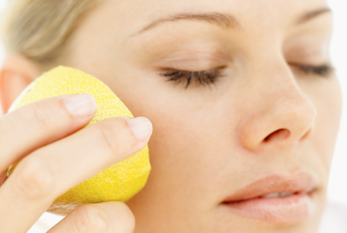 Πέντε τρόποι που το λεμόνι γίνεται καλλυντικό προϊόν!