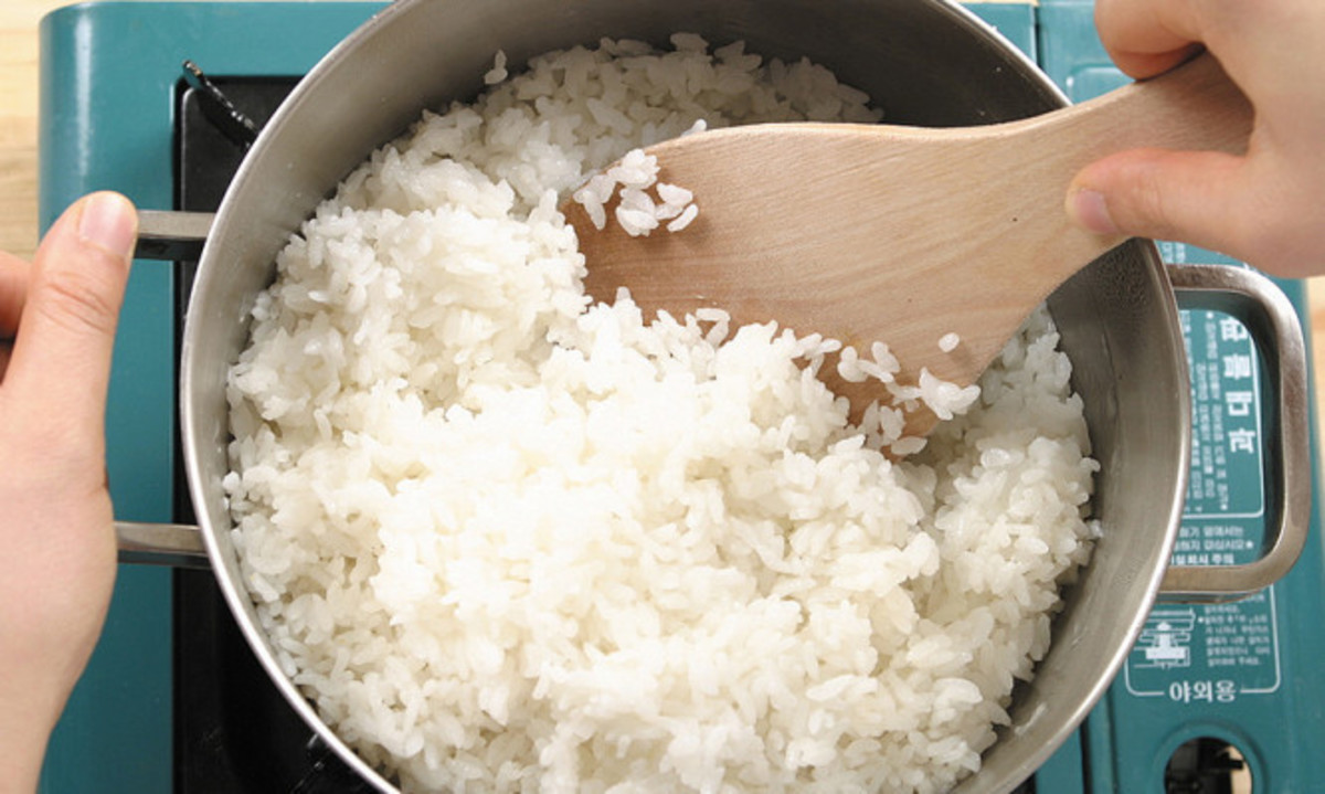 Προσοχή όταν ξαναζεσταίνετε το ρύζι: Κίνδυνος δηλητηρίασης!