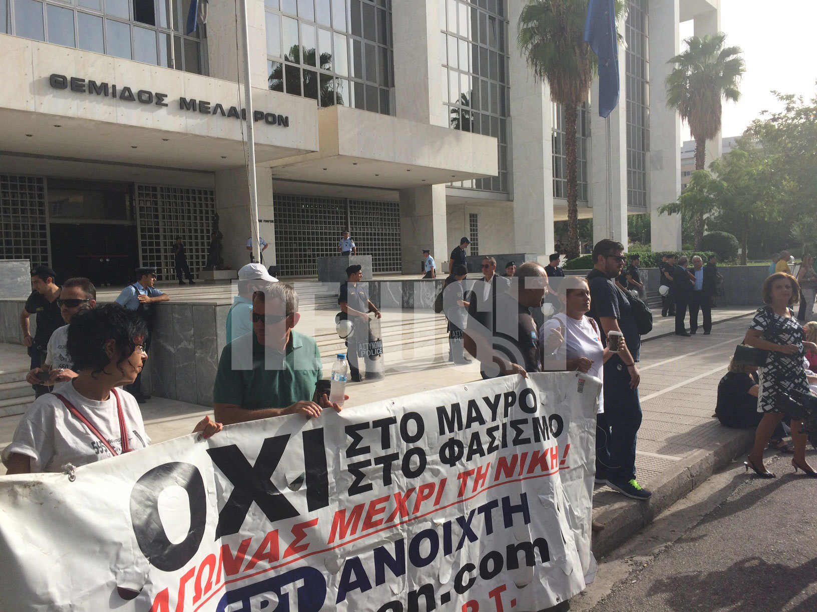 Παράταση ζωής στον αγώνα των καθαριστριών – Τον Φεβρουάριο θα αποφασίσει ο Αρειος Πάγος