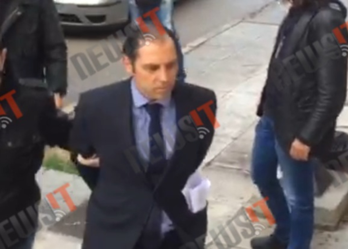 Αποδοκιμασίες Μαυρίκου στα δικαστήρια