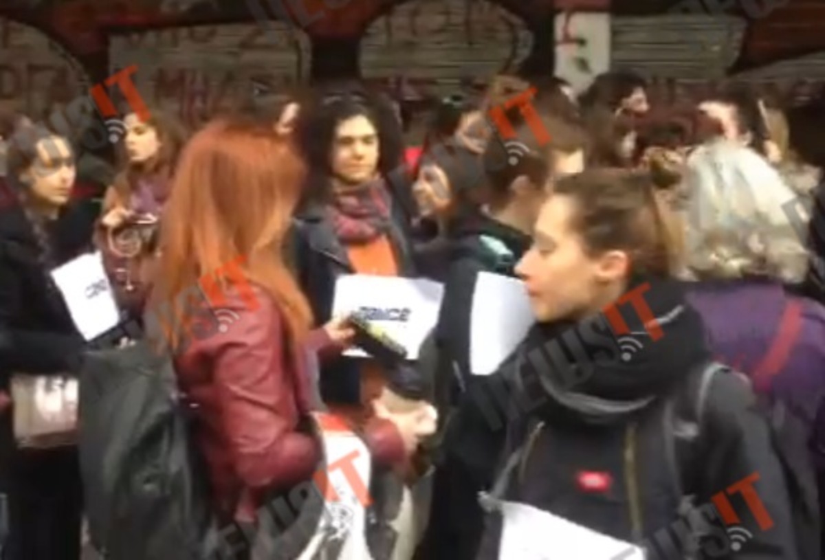 Ασφαλιστικό: Διαμαρτυρία από χορεύτριες