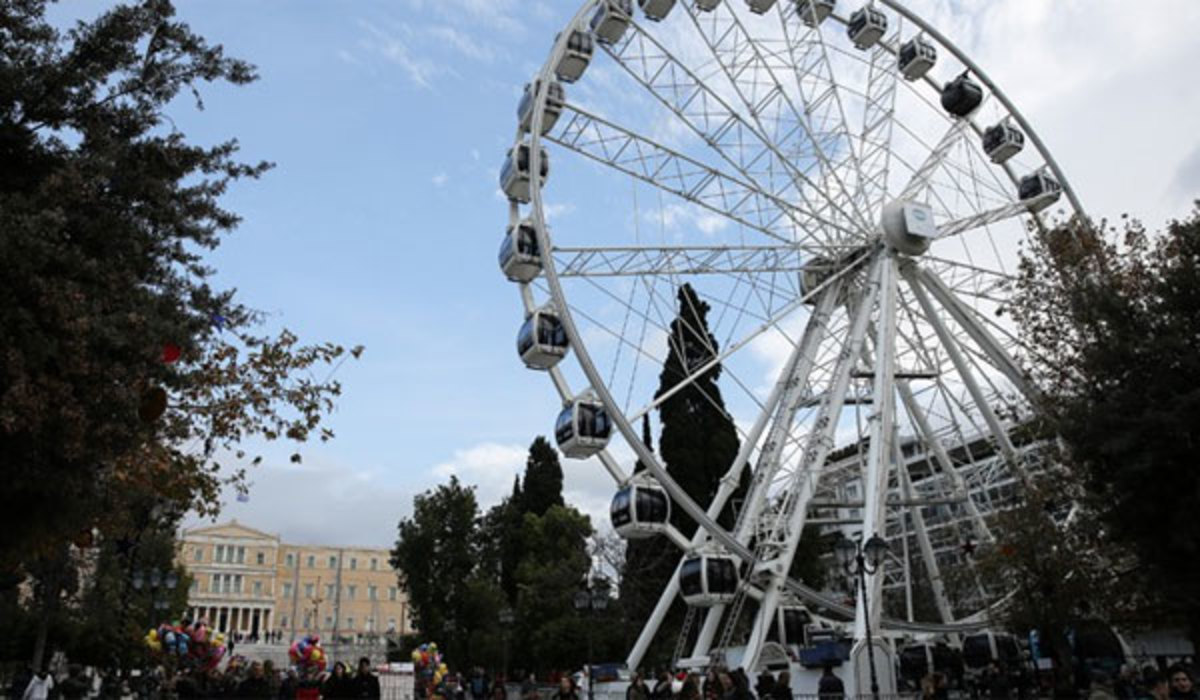 Καταγγελία για ρόδα Συντάγματος