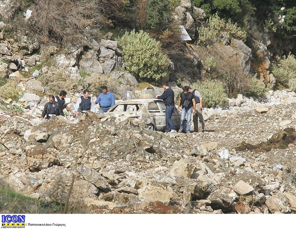 Κράτος εν κράτει παραμένουν τα Ζωνιανά! Κάτοικοι έκαψαν τη χασισοφυτεία και επιτέθηκαν στους αστυνομικούς!