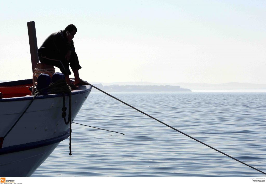 Απαγορεύεται η αλιεία με γρι-γρι στο Μαλιακό κόλπο